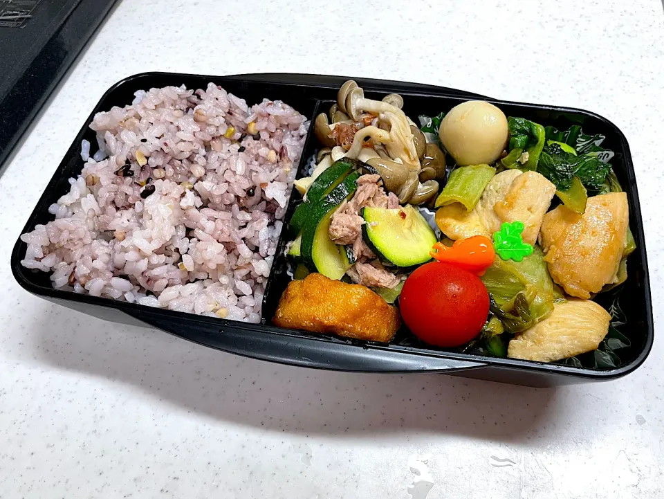 Snapdishの料理写真:8/8 彼氏弁当⁂むね肉とチンゲン菜の中華炒め弁当|ゆさん