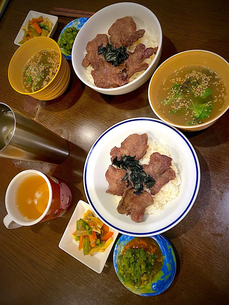 牛タン焼肉丼　ネギ塩だれ　胡麻とわかめスープ　千草和え　お茶|ch＊K*∀o(^^*)♪さん