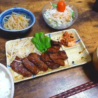 Snapdishの料理写真:焼肉定食

旦那作|ちりさん