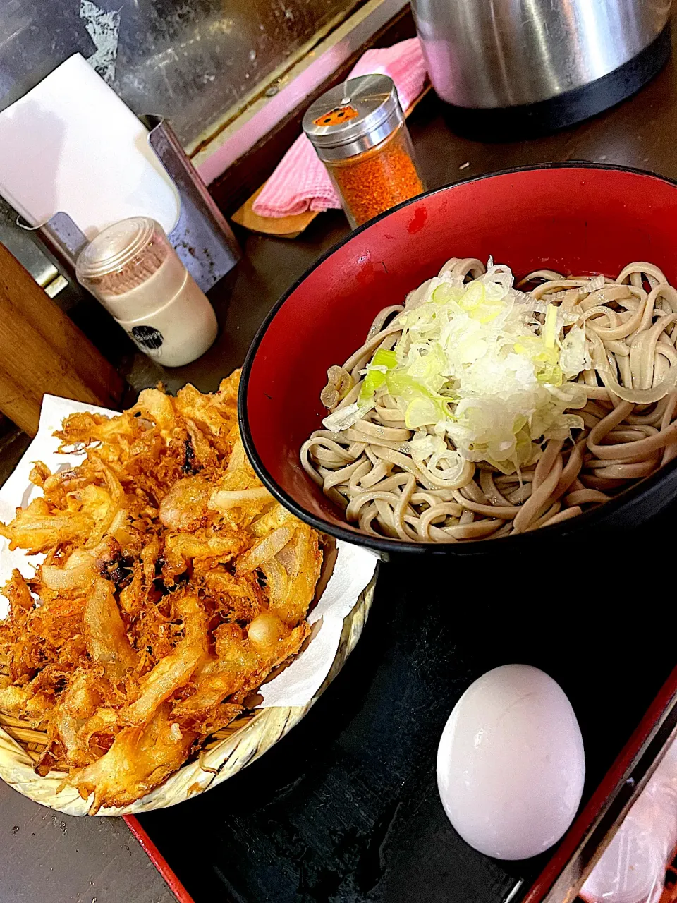 Snapdishの料理写真:さだはるの天ぷらそば冷やし＠西新橋|小池 康裕さん