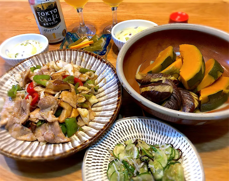 Snapdishの料理写真:豚ロースの中華炒め　南瓜と茄子の煮物　胡瓜とチリメンジャコの塩昆布和え|じゅんさんさん