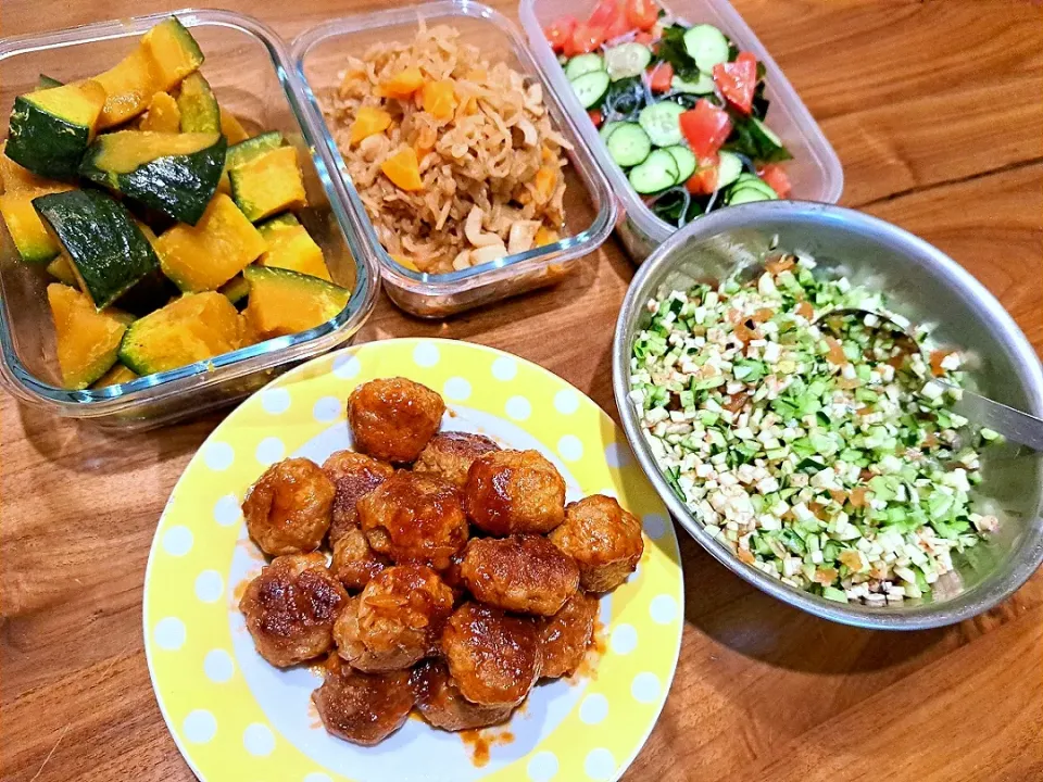 ミートボール　かぼちゃ煮　切り干し大根　きゅうりわかめトマトの中華和え　やたら|m aさん