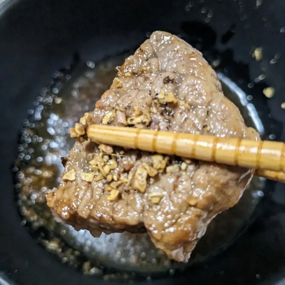 Snapdishの料理写真:焼肉にかけるだけの「ピパーチ生姜」|比嘉俊郎さん