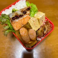 卵焼きが綺麗に焼けたよしゃけ先生弁当|みゃりたさん