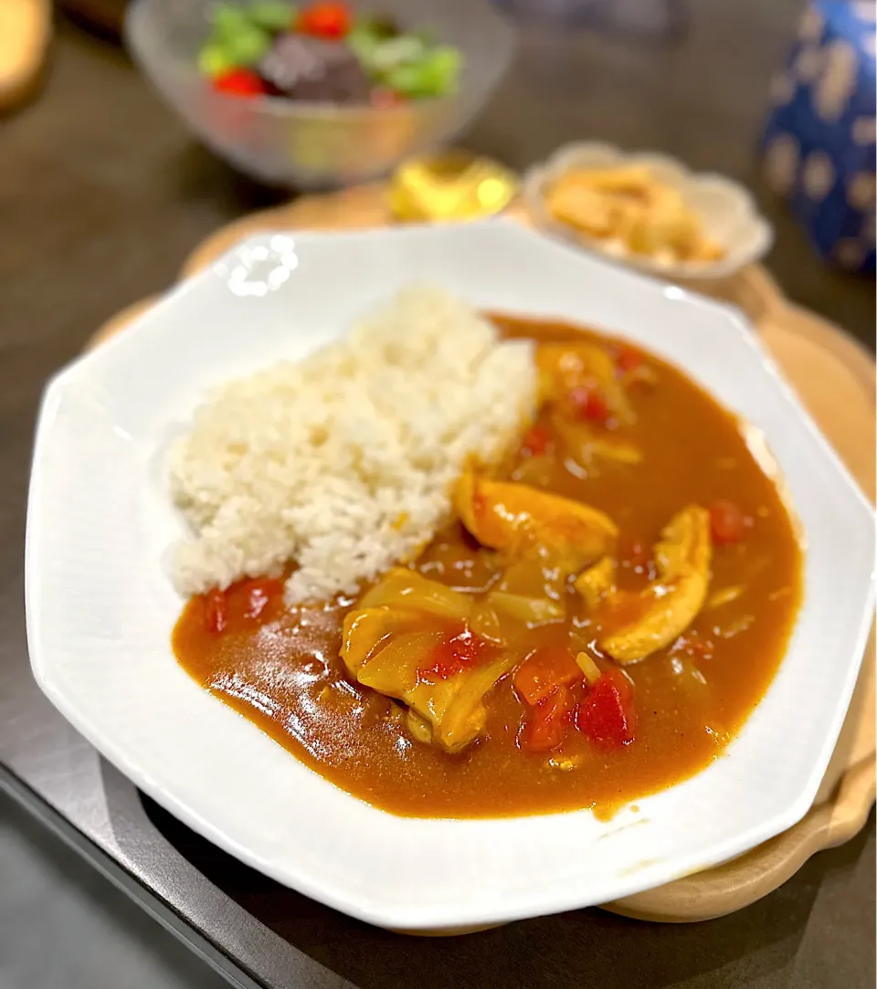 チキンのトマト缶カレー🍅take2|ぴっとさん