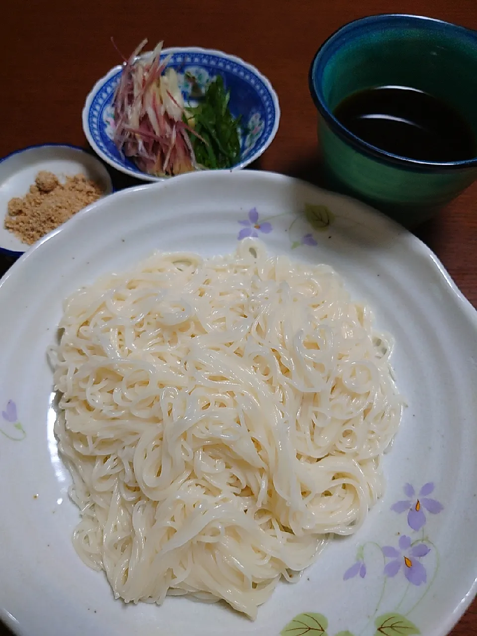 夏はそうめん！|ぱやさん