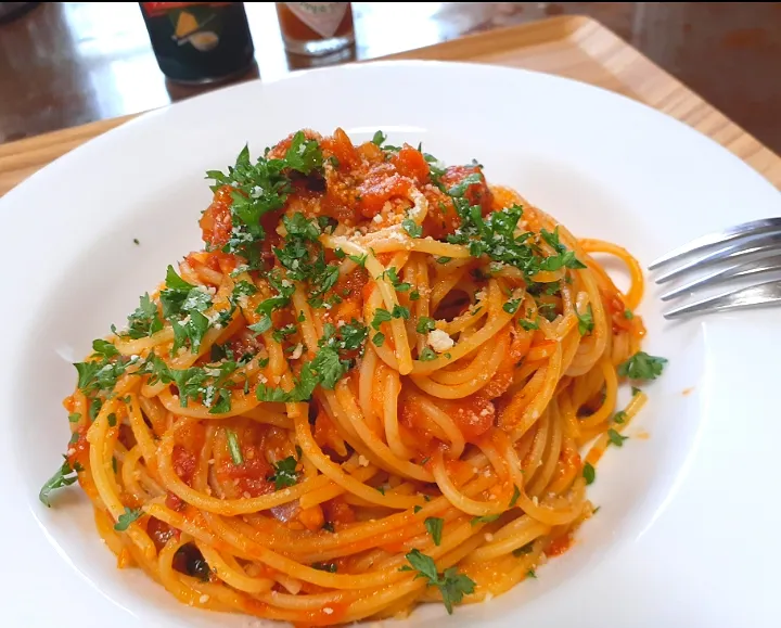 トマトソースパスタ🍅|びせんさん