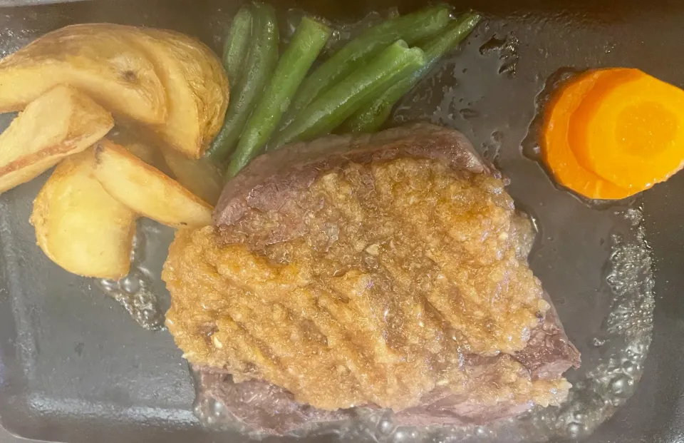 Snapdishの料理写真:Beef|ピーチ アマルさん