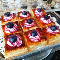 Snapdishの料理写真:Blueberry Cream Danish Pastry|winnyabdulさん