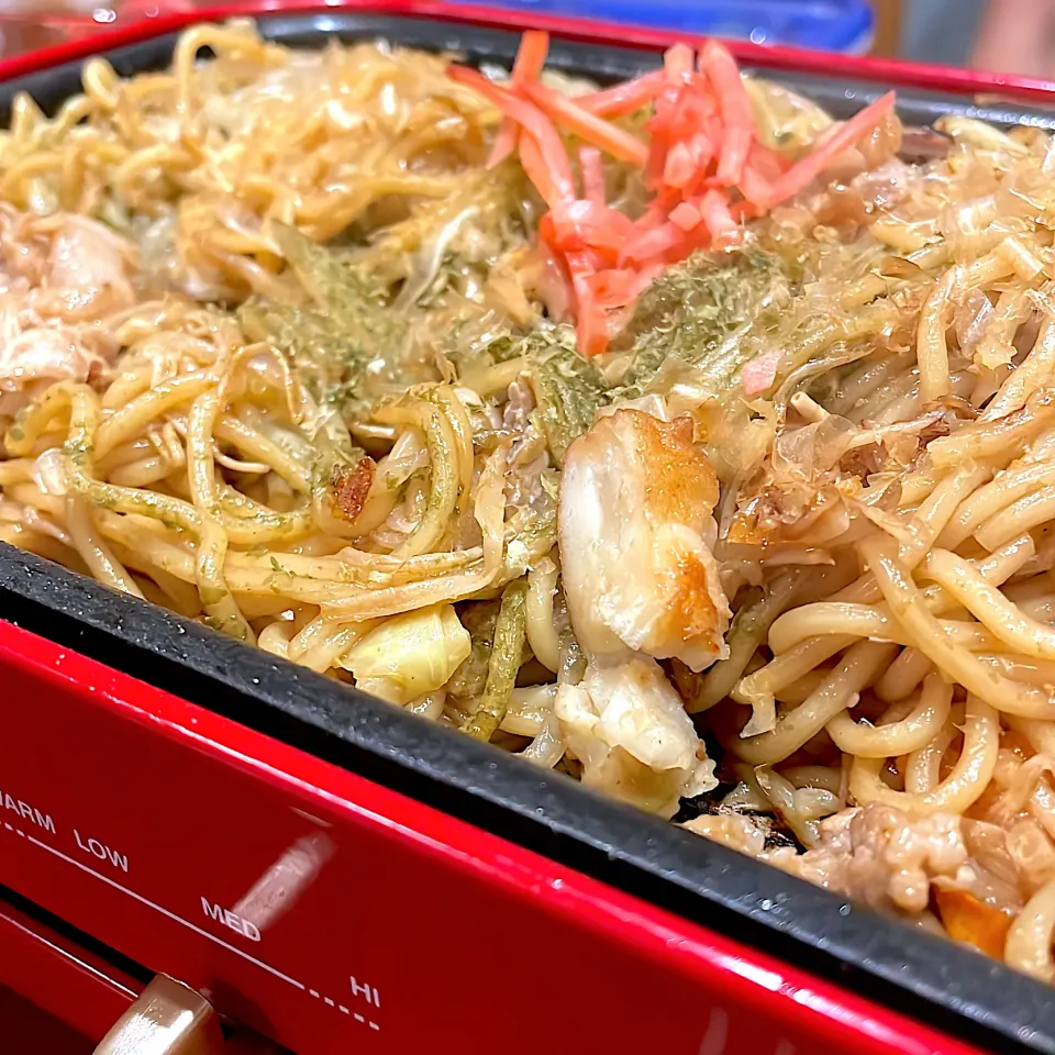 Snapdishの料理写真:台風の日のお昼ごはんは焼きそば|mokoさん