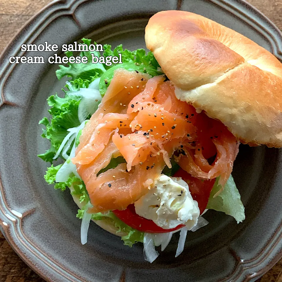 🥯スモークサーモンベーグル🥯|ユッキーさん