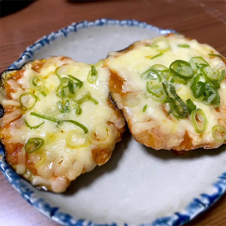 Snapdishの料理写真:鳥飼なすの味噌チーズ焼き|まるちゃんさん