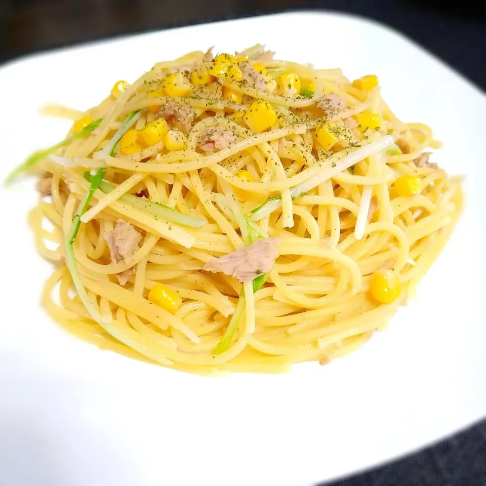 水菜とツナコーンのガーリックバター醤油パスタ|Miさん