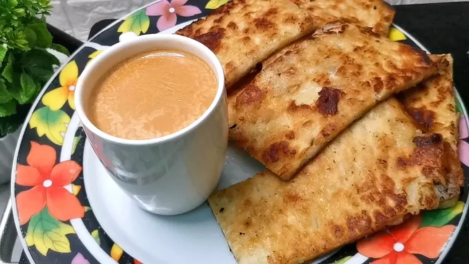 Breakfast with leftover tamees bread|Henna Cooking Channelさん