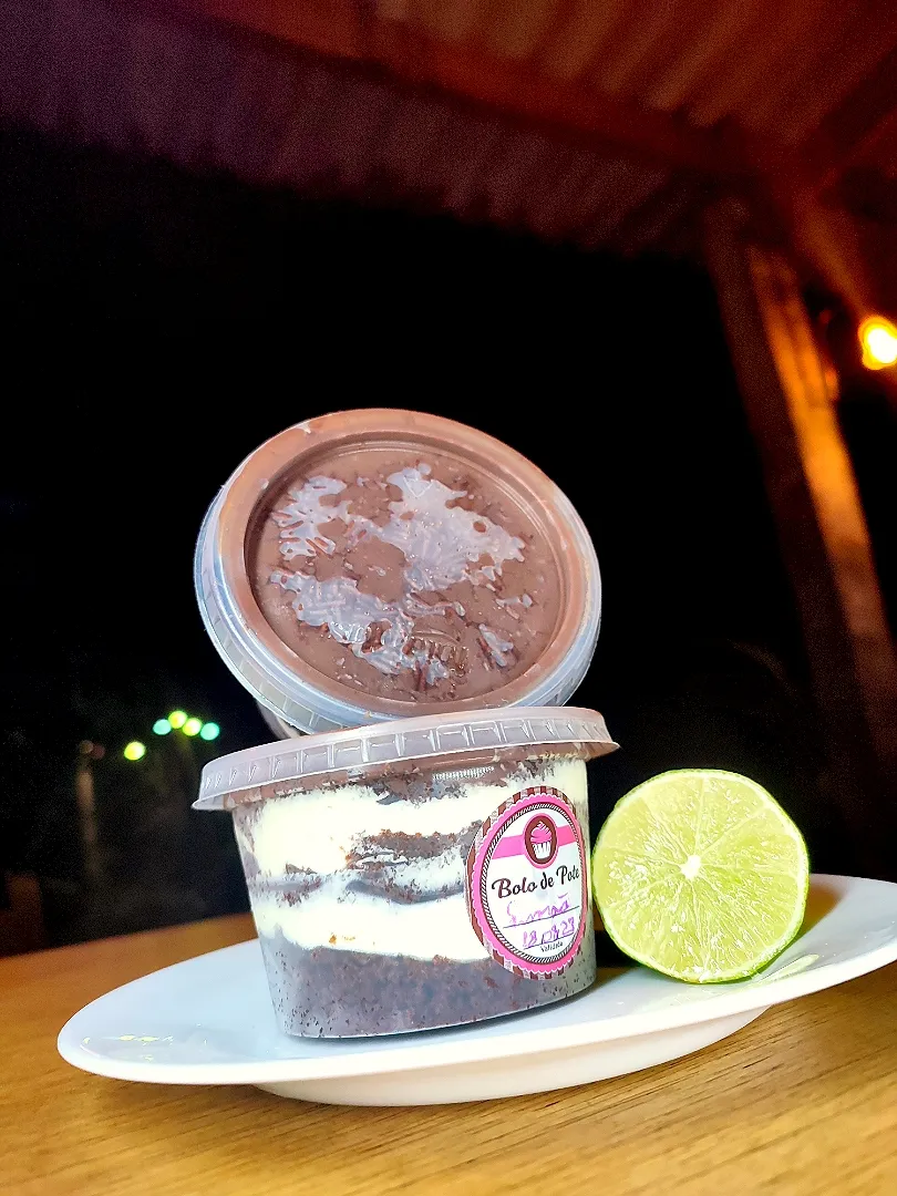 Snapdishの料理写真:brigadeiro c/ mousse de limão|@CachoeiraHouseさん