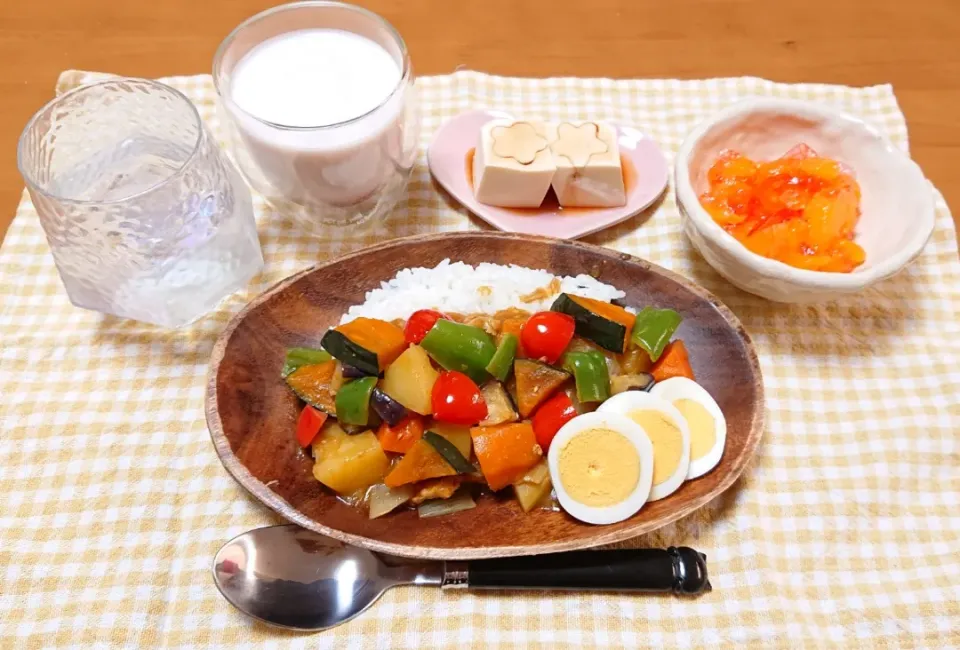 子どもの手作り☆夏野菜カレーランチ❤️|みちゅあしさん