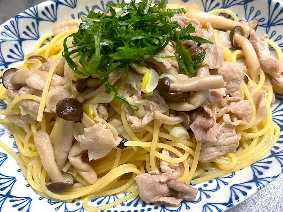 豚こまとネギとしめじの和風パスタ|Yanさん