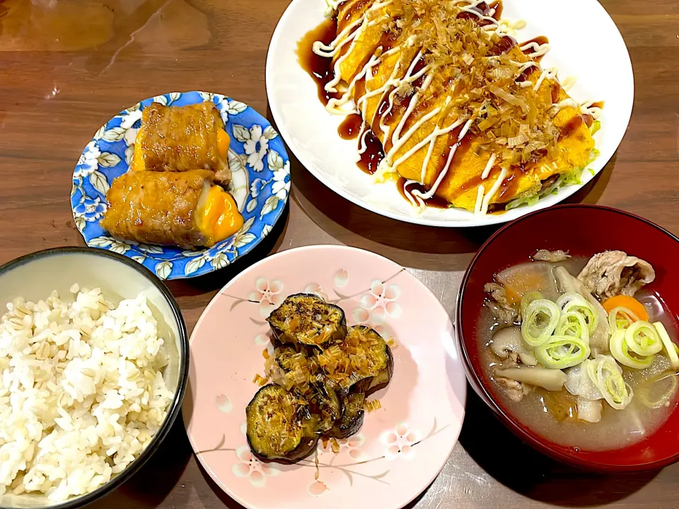 茄子の麺つゆバター焼き　豚汁　とん平焼き　厚揚げのチーズ肉巻き|おさむん17さん