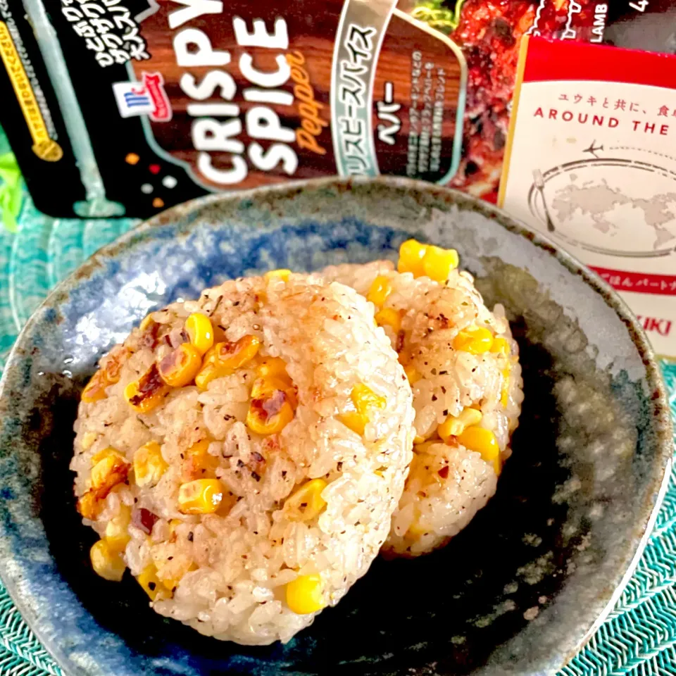 Snapdishの料理写真:みずほさんの料理 スパイシー🌽焼きおにぎり|sucreroomさん