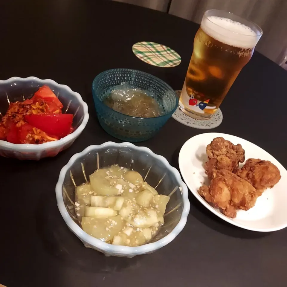 Snapdishの料理写真:唐揚げ
トマトの辣油和え
とろとろ塩にんにく茄子
心太|はぬまんさん