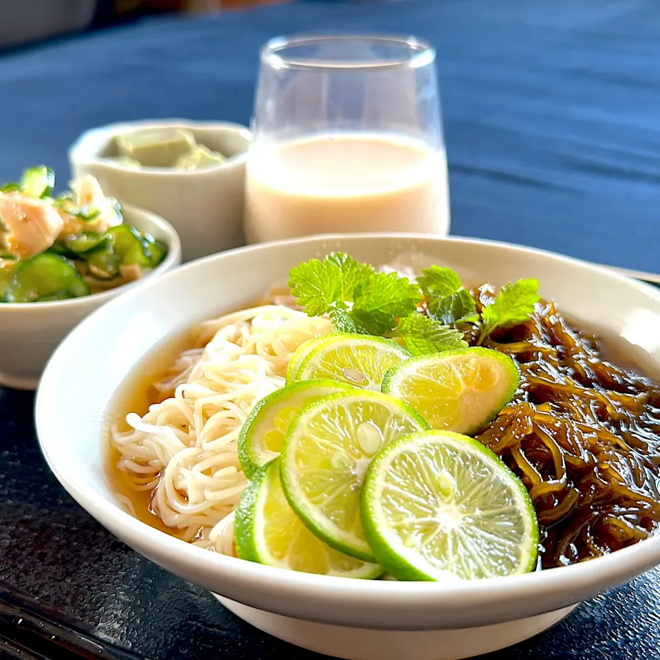 Snapdishの料理写真:すだちもずく素麺|くまちゃんさん