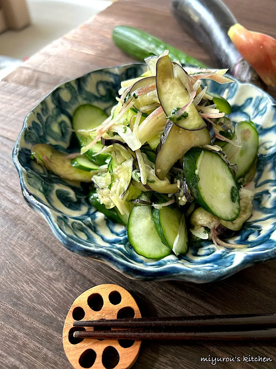 パパ氏さんの料理 初収穫きゅうりの塩揉み|由美さん