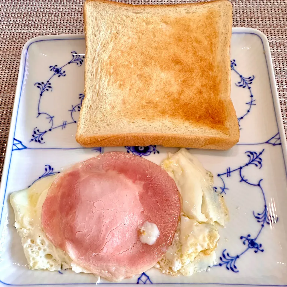 いつもの休みの日のブランチ🍞|Jean Nobyさん