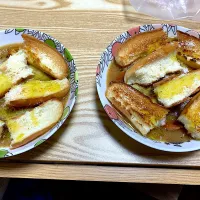 Snapdishの料理写真:オニオングラタンスープ|ゆうすけさん