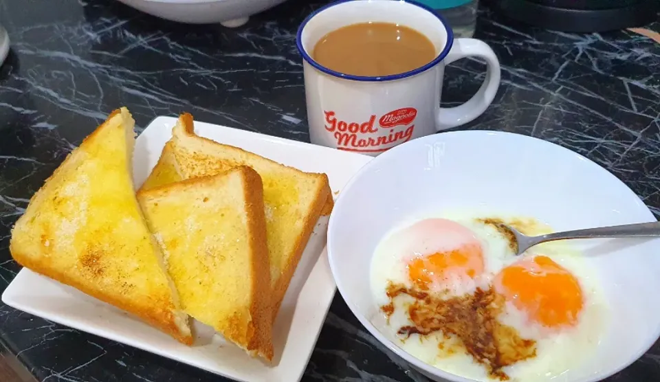 Good morning 🤗
butter sugar Toasts by airfryer 3mins
soft boiled eggs 7mins + coffee|🌷lynnlicious🌷さん