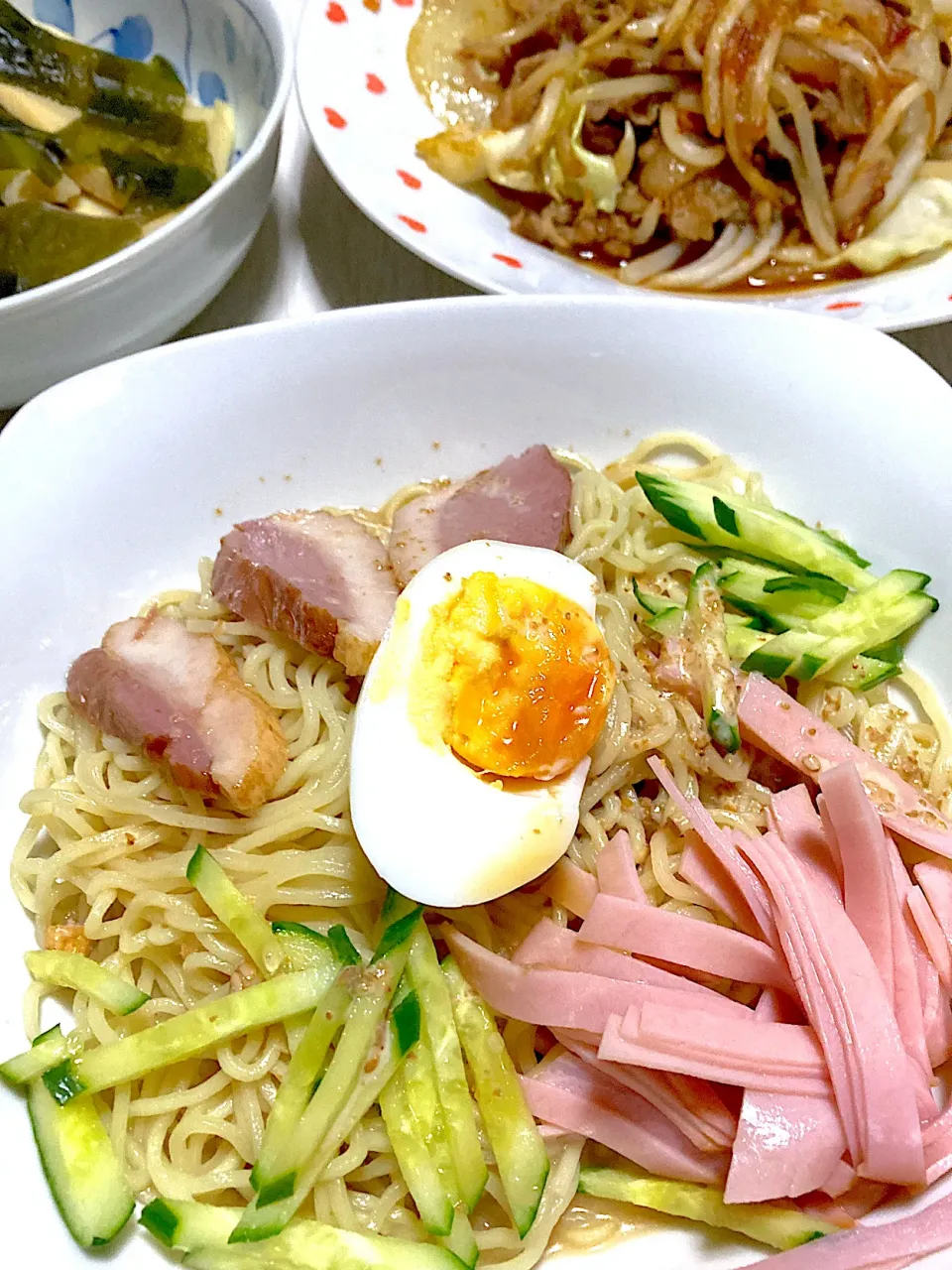 Snapdishの料理写真:冷麺、野菜炒め、冷たいたけのこの煮物|Ayaさん