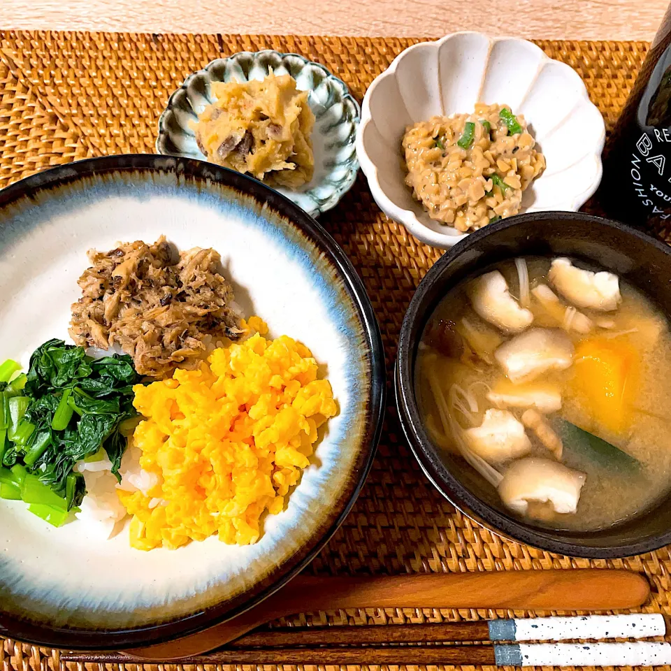 ⭐️鯖缶で三色丼⭐️|Laniさん