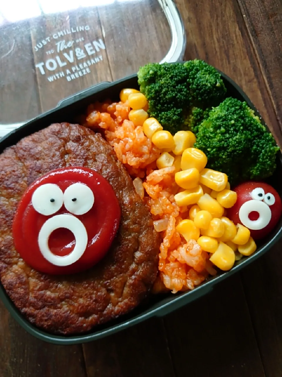 漢の…次女用🍱マルシンハンバーグとチキンライス弁当|ᵏᵒᵘさん