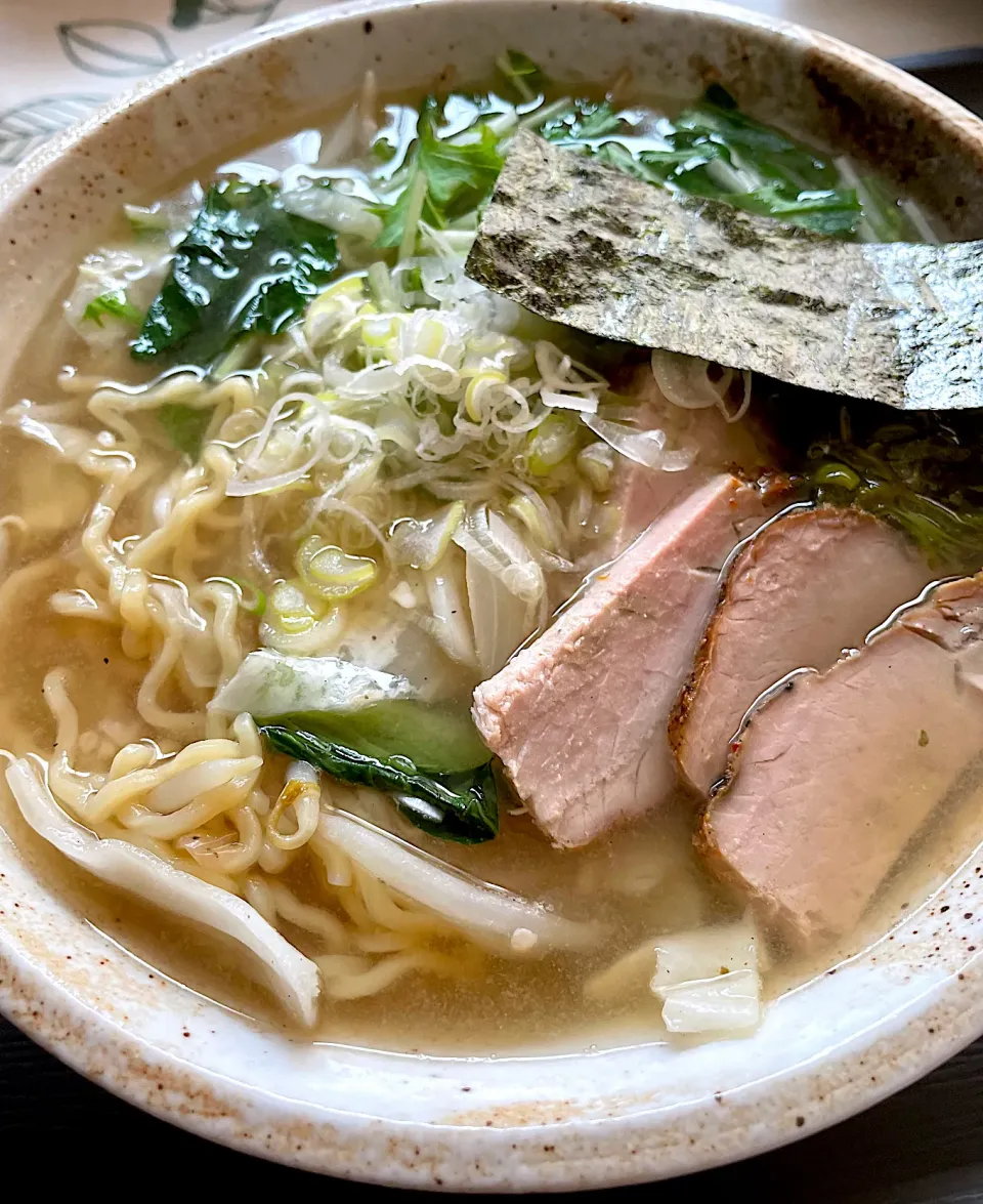 手作りチャーシュー、手作り味噌ラーメンスープの我が家ラーメン🍜|てるみさん