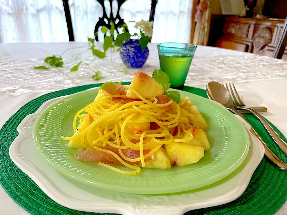 桃パスタdeランチ🍴　お家だよ♪|Seikoさん