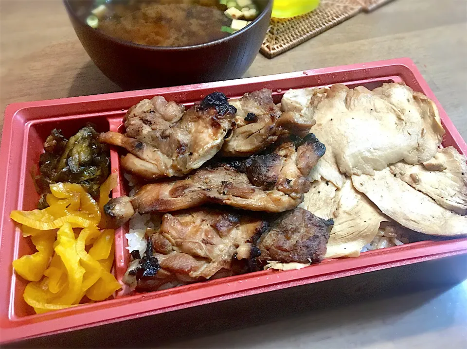 登利平の鳥めし松弁当  一年ぶりのご無沙汰です|リフルシャッフルさん