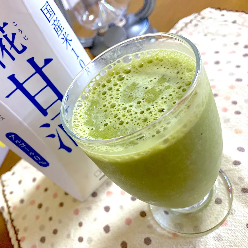 Snapdishの料理写真:甘酒抹茶バナナドリンク|ひるずさん