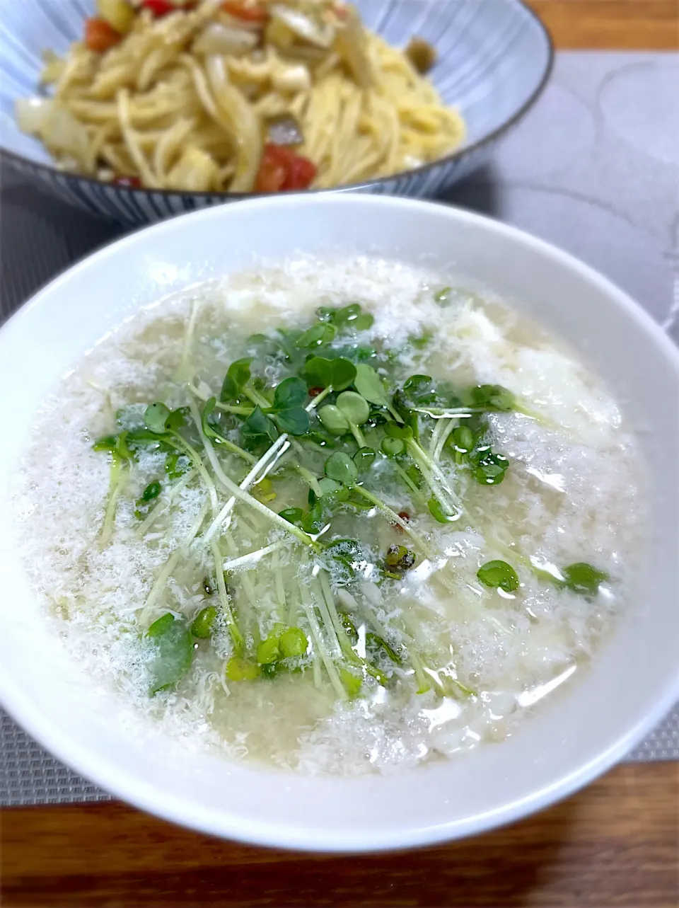 卵白と絹豆腐の新玉ねぎ麹のスープ|morimi32さん