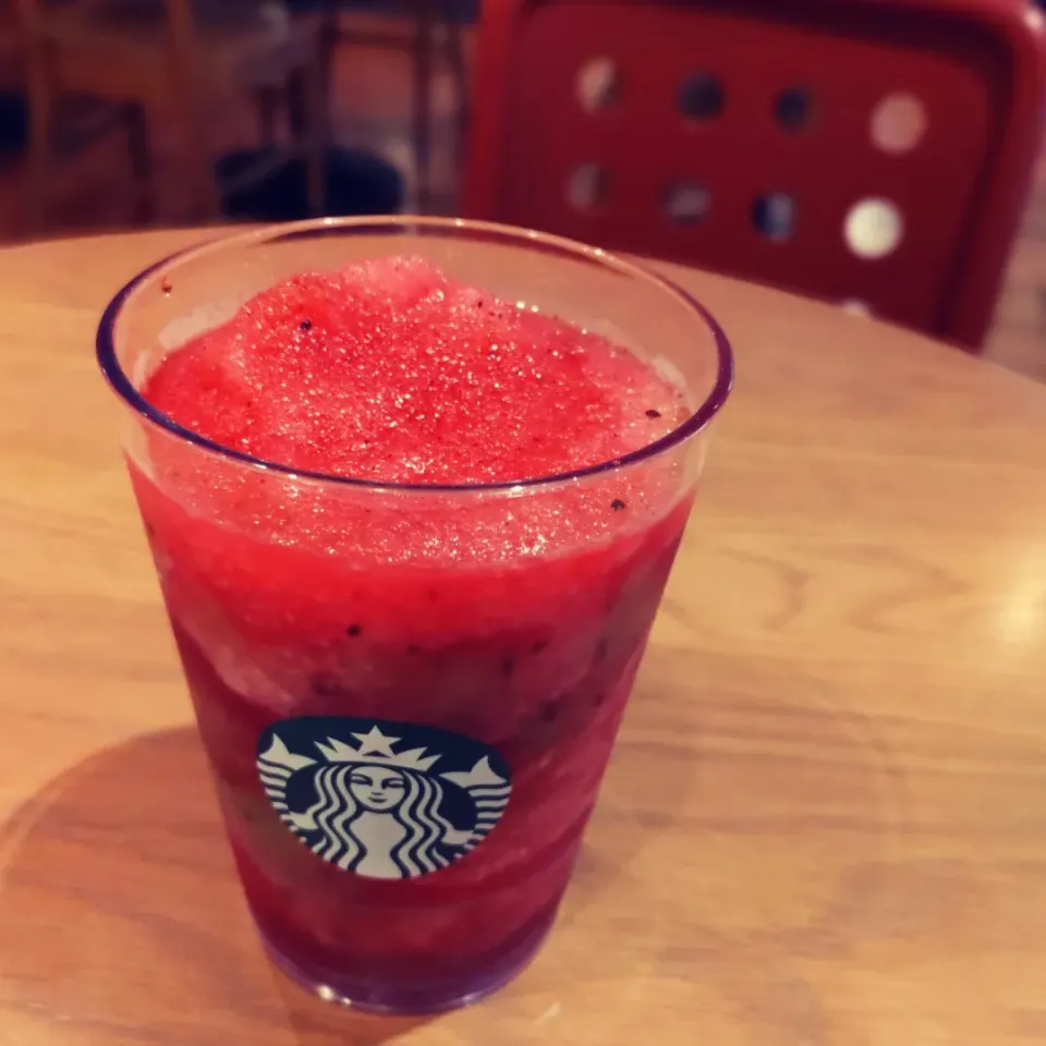 Snapdishの料理写真:スイカフラペチーノ🍉|ne-neさん