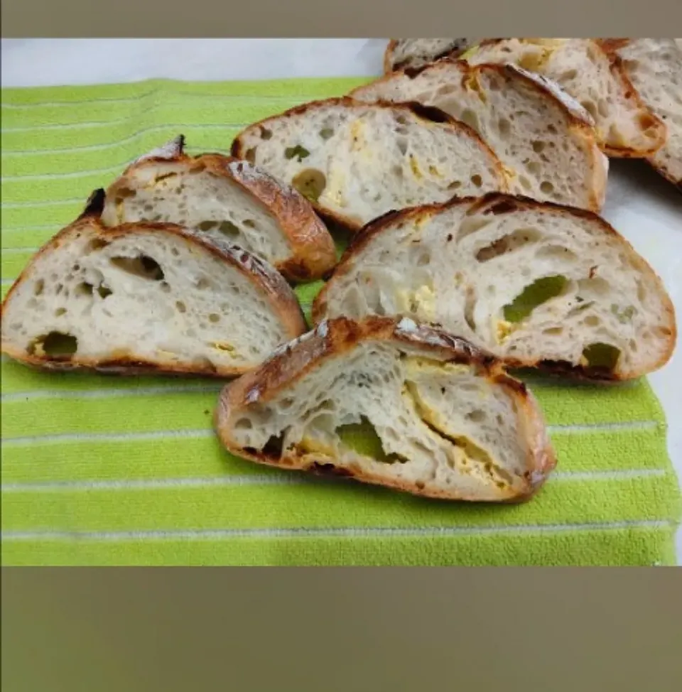 Deccicated coconut with halumi cheese sourdough|Jocelyn SETさん