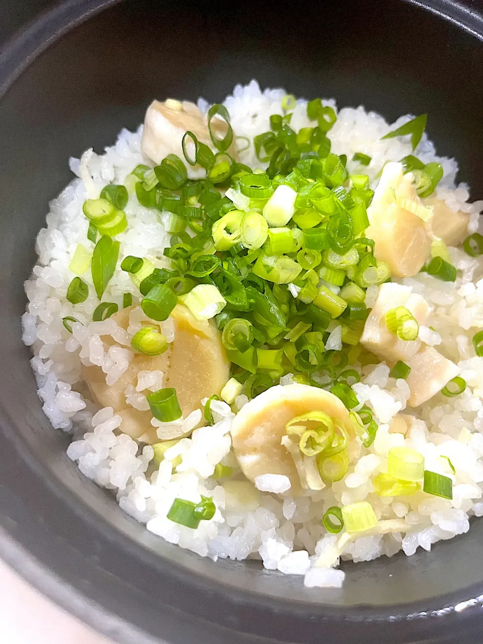 鉄釜で帆立ご飯|さーたんさん