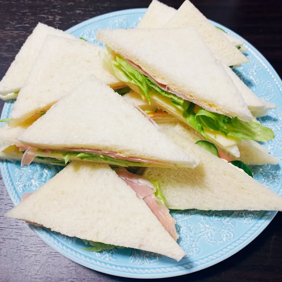 シャキシャキレタスサンド🥪|ゆんこさん