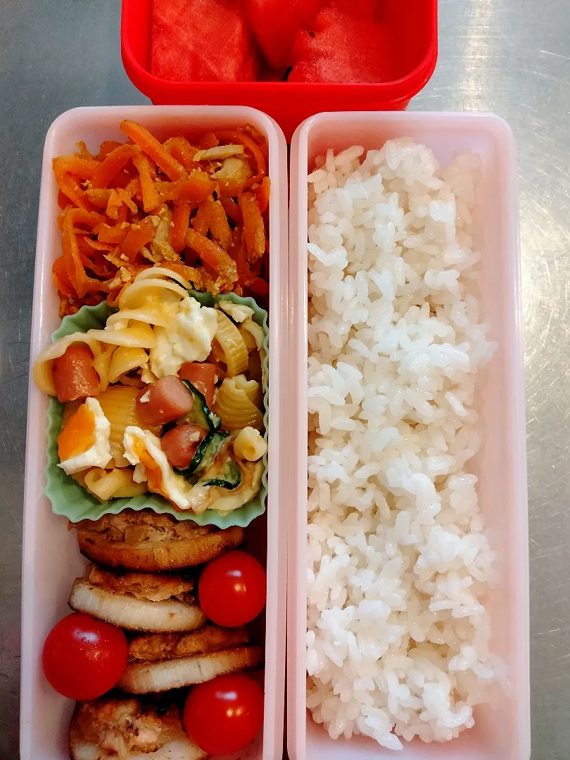 Snapdishの料理写真:末娘に捧ぐ学童お弁当|pigmegさん