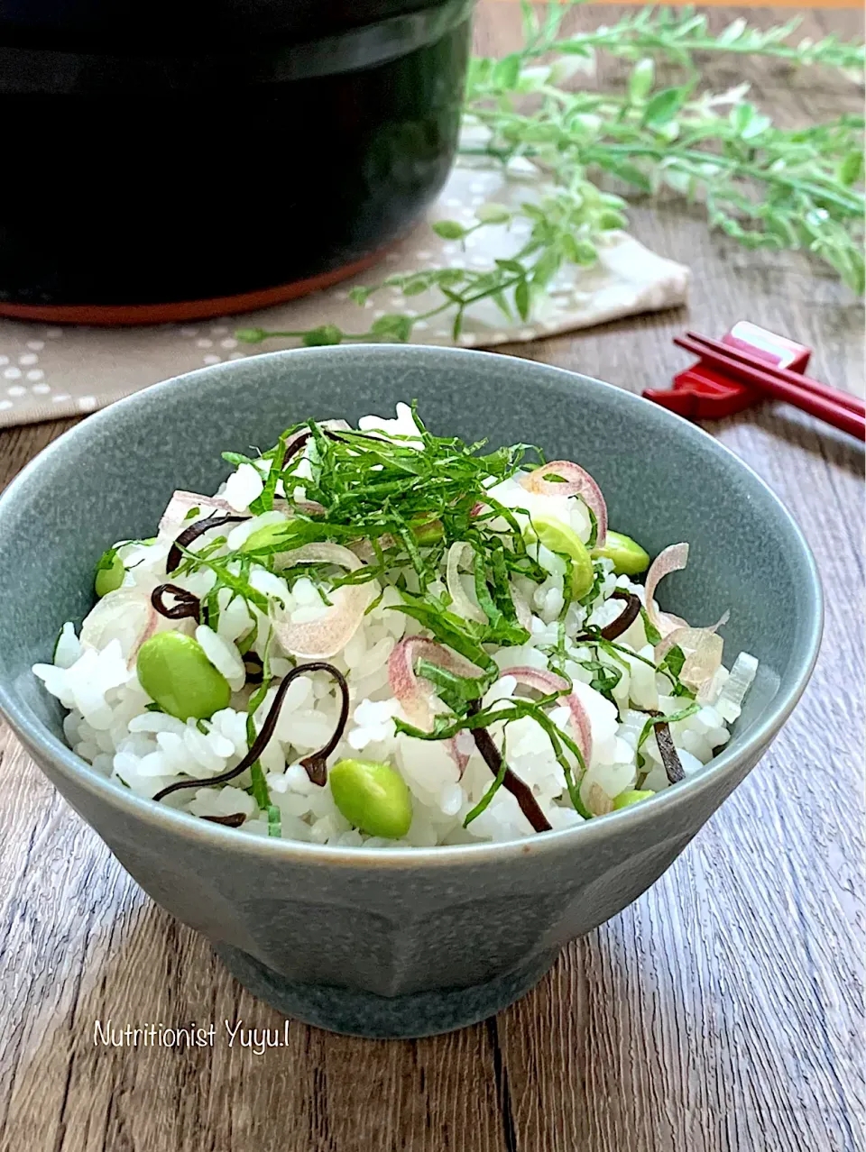 枝豆と塩昆布と大葉のご飯|ゆーこどんさん