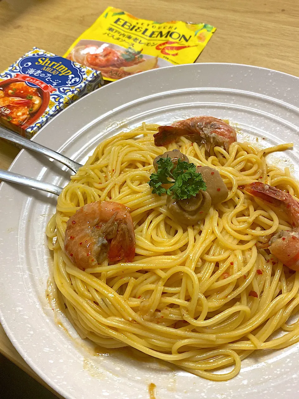 Snapdishの料理写真:海老レモンパスタ|カルディもぐもぐさん