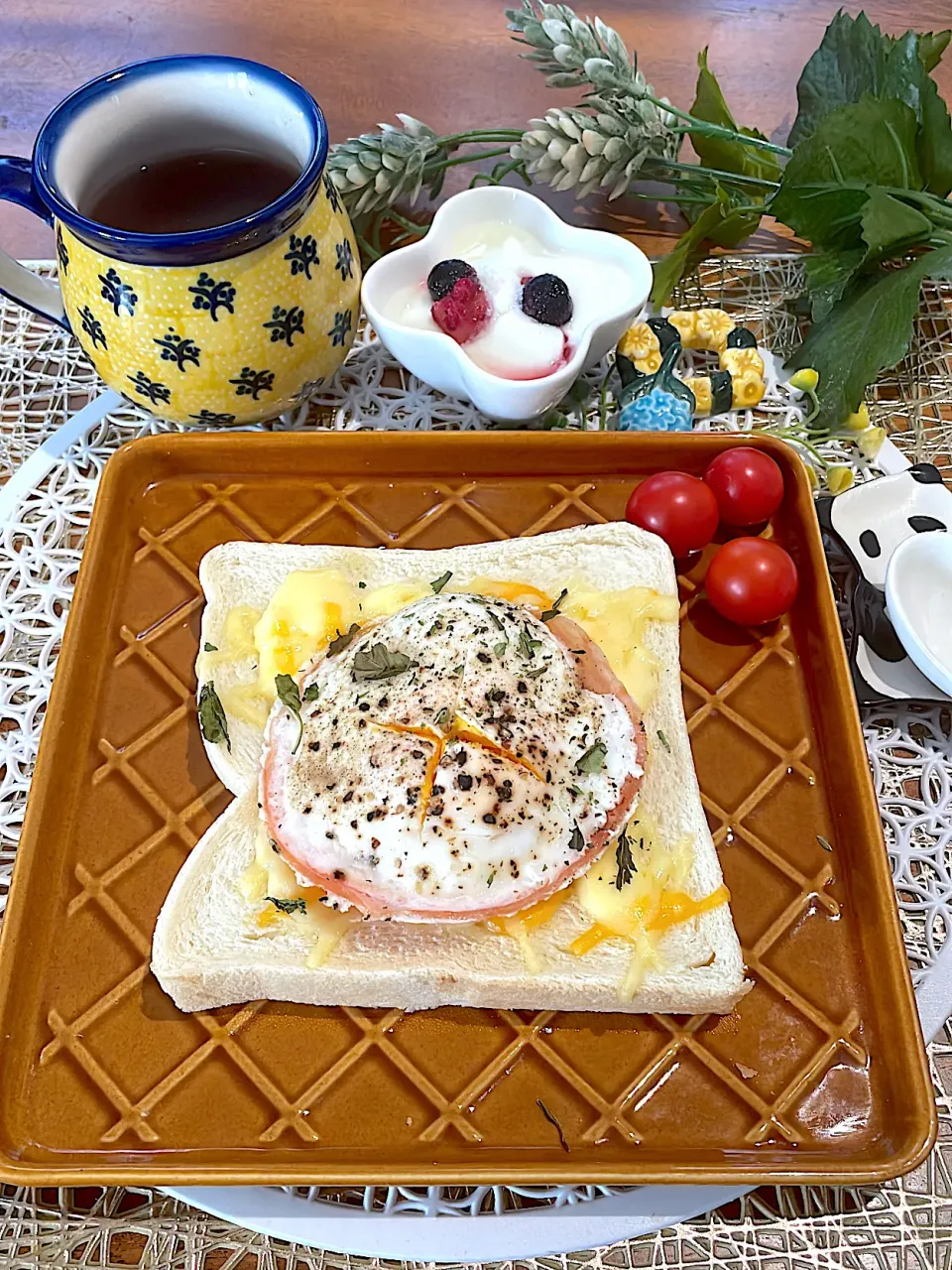 Snapdishの料理写真:休日のゆる〜い朝ごパン🥪⭐️⭐️|🌼はなちゃん🌼さん