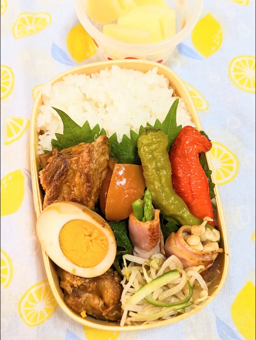 本日のお弁当〜スペアリブと夏野菜弁当|f.1125beさん