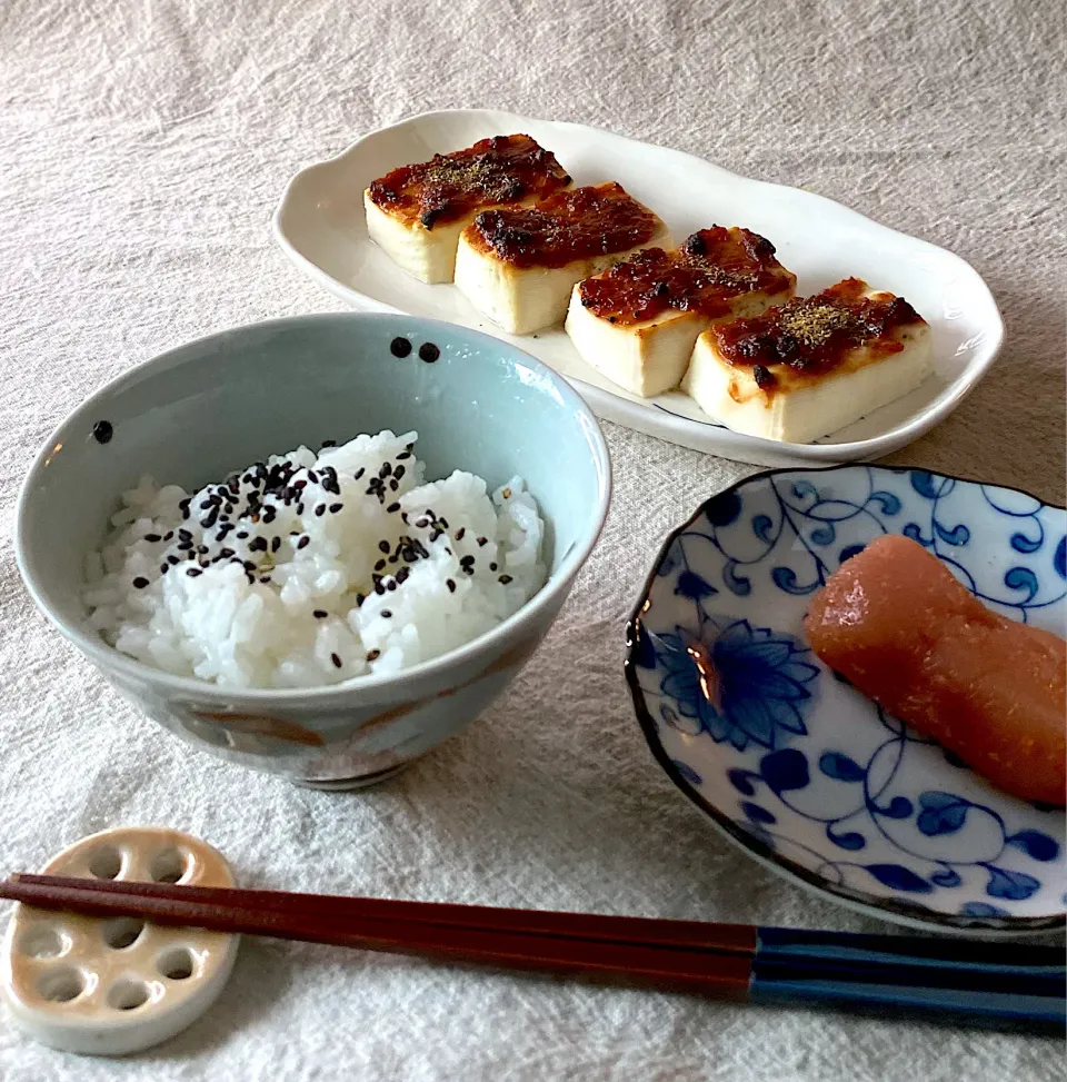 ご飯に黒胡麻|かっちゃん杉さん