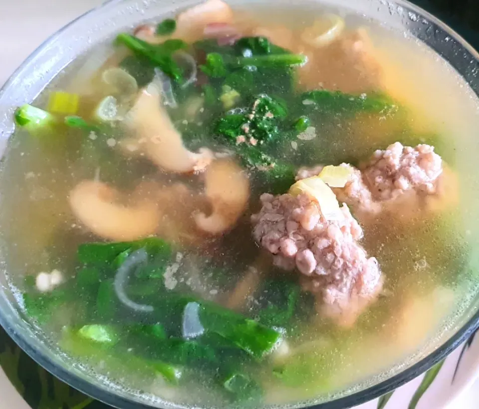 Snapdishの料理写真:Minced pork soup with Tang-Oh, shiitake mushrooms, green onions, shallots, garlic 
with rice 🍚 😋 simple lunch|🌷lynnlicious🌷さん