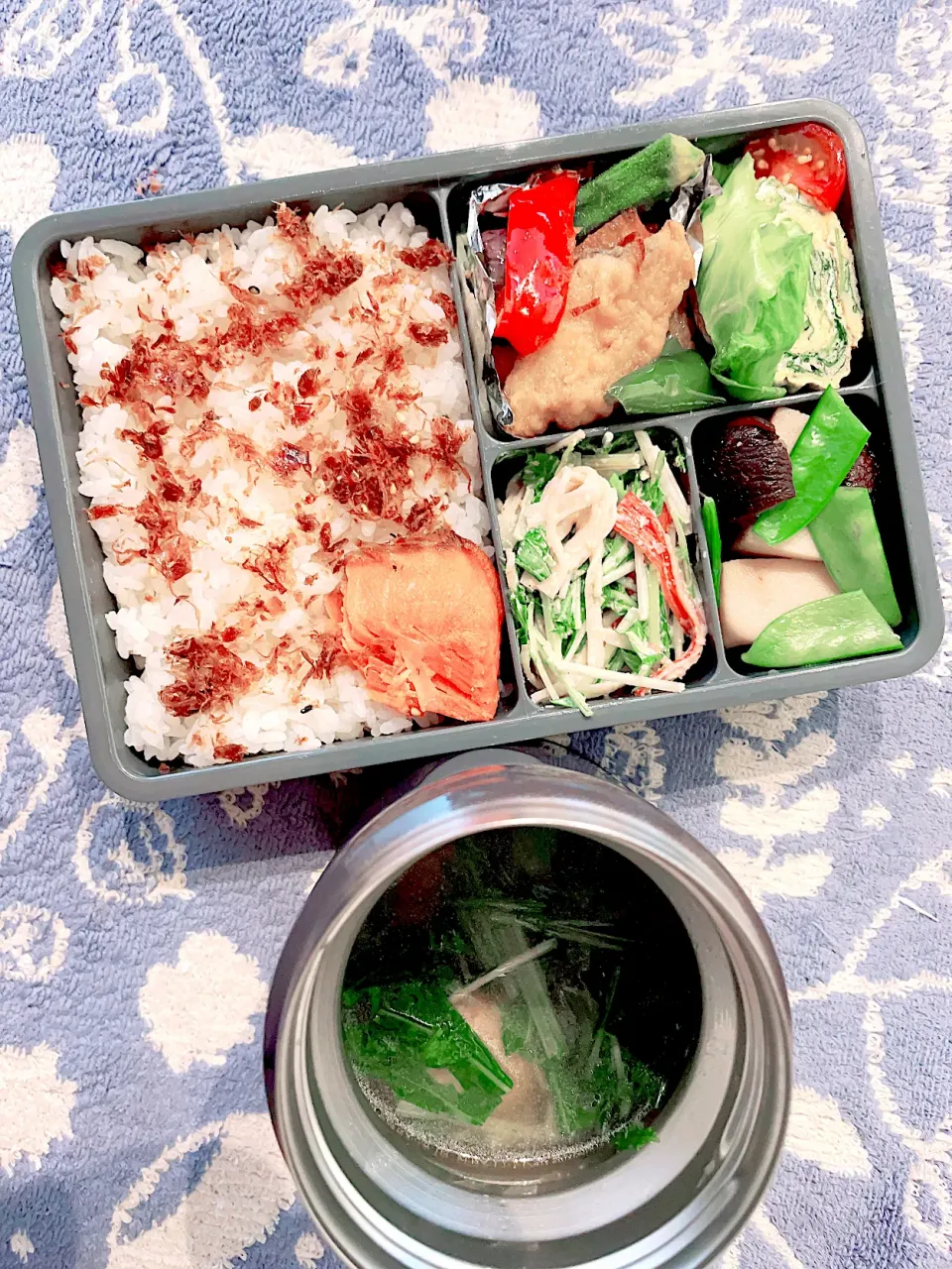 Snapdishの料理写真:夏野菜とタラの揚げ出しのお弁当|とぴさん