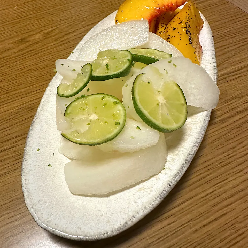 Snapdishの料理写真:梨の酢橘マリネ|Mさん